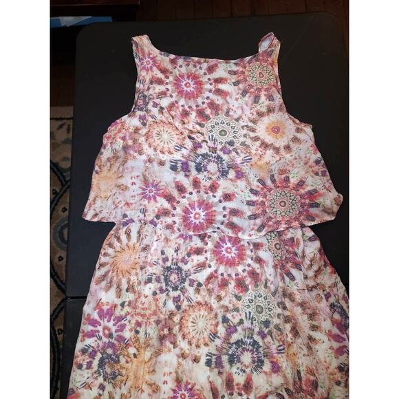 Women's Medium Sleeveless Printed Overlay Long Maxi Dress - Picture 7 of 10